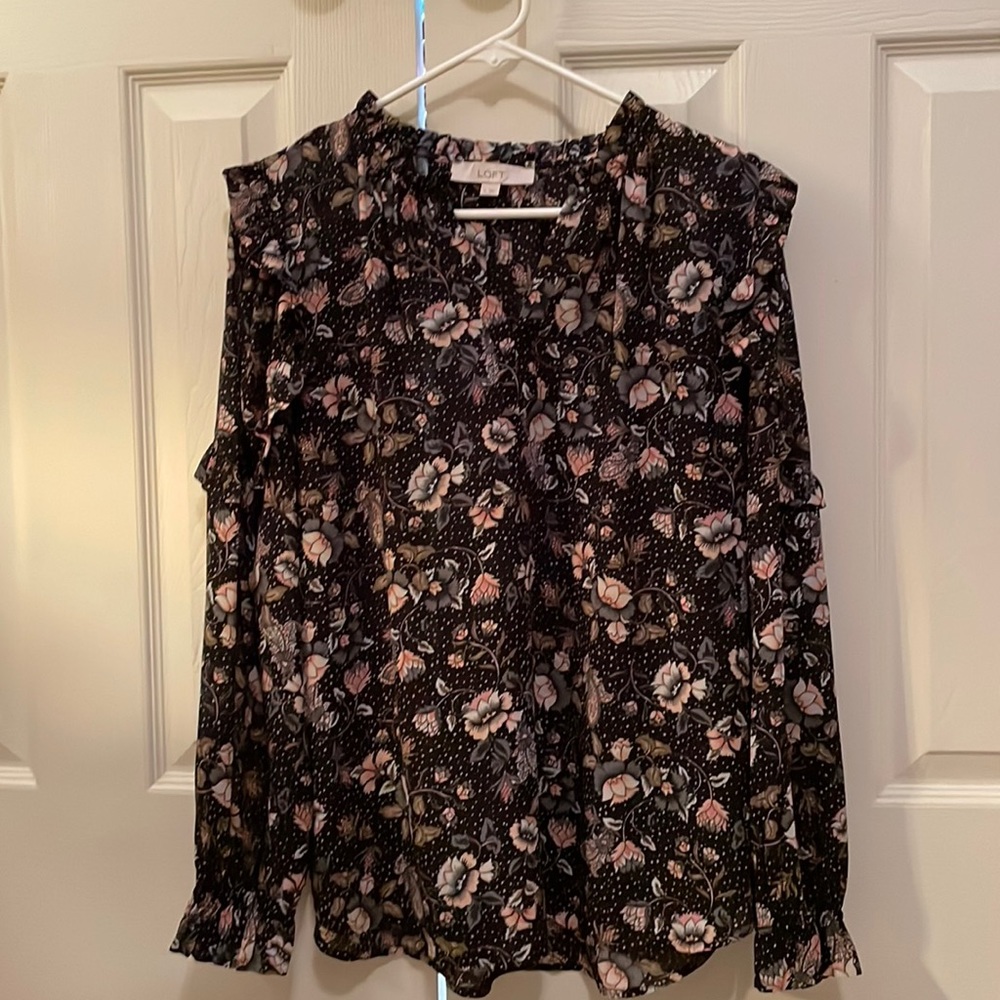 EUC Loft floral blouse